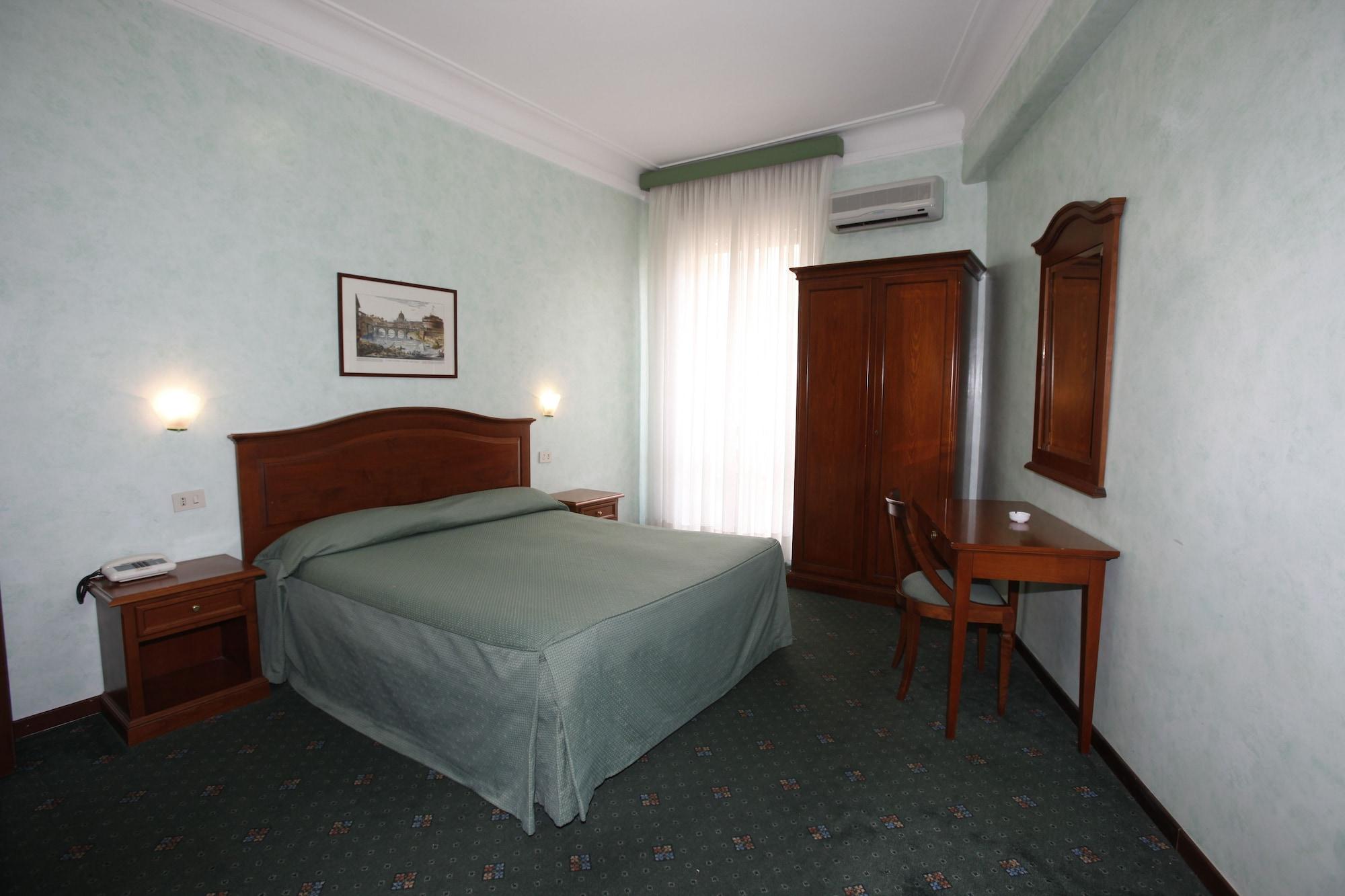 Hotel Adriatic Rom Zimmer foto